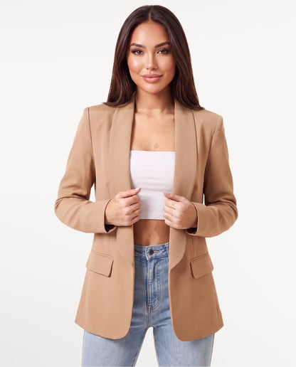 Chandelle Blazer in Khaki – emotional pose