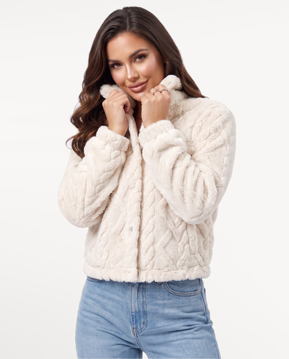 Ivy Plush Jacket in Beige – pulling up the plush collar | SKU: SOR-IVY-BEI-XS,SOR-IVY-BEI-S,SOR-IVY-BEI-M,SOR-IVY-BEI-L,SOR-IVY-BEI-XL