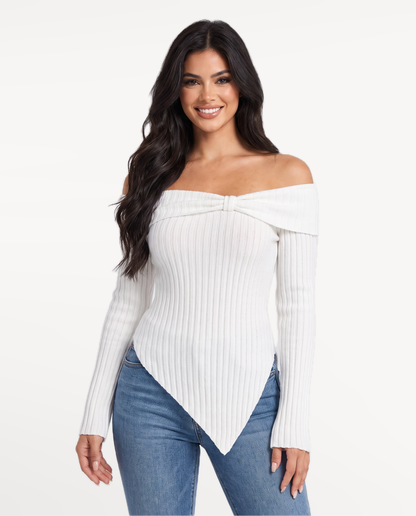 Sabine in White – front view